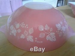 Set/4 PYREX Pink Gooseberry Cinderella Nesting Mixing Bowls 1950s Vintage