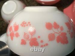 Set 4 Vintage Pyrex Cinderella Gooseberry Mixing Nesting Bowls Pink White