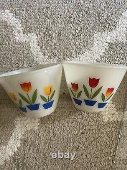 Set Of 2 Vintage Fire King Oven Ware Tulip Stacking Nesting Mixing Bowls