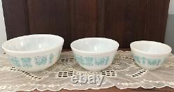 Set of 3 Pyrex Amish Butter Mixing Nesting Bowls 401 402 403 White Turquoise