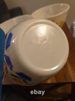 Set of 3 Vintage Fire King Glass Tulip Nesting Kitchen Mixing Bowls MCM