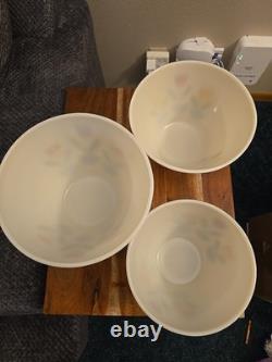 Set of 3 Vintage Fire King Glass Tulip Nesting Kitchen Mixing Bowls MCM