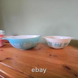 Set of 4 Vintage Pyrex Amish Butter print Mixing Bowls Turquoise/White 441- 444