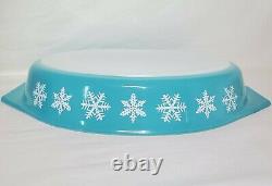 ULTRA RARE Pyrex Turquoise LARGE SNOWFLAKE Divided Dish EXCELLENT White Blue