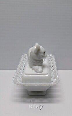 VINTAGE ANTIQUE WHITE MILK GLASS COVERED DISH FIGURAL CAT with EYES