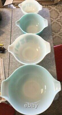 VINTAGE PYREX AMISH BUTTERPRINT CINDERELLA NESTING MIXING BOWLS Set of 4