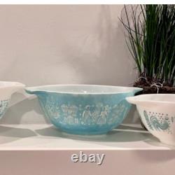 VINTAGE PYREX Amish BUTTERPRINT Nesting Cinderella 4 Bowls Turquoise