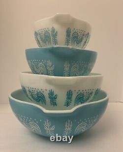 VINTAGE PYREX Amish BUTTERPRINT Nesting Cinderella Bowls Turquoise Teal/White