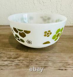 VTG AH Fire King Springtime Mod Green Flower MCM Milk Glass Mixing Bowl 8.5 MCM