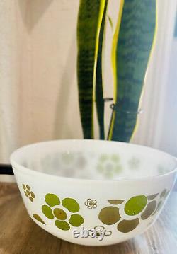 VTG AH Fire King Springtime Mod Green Flower MCM Milk Glass Mixing Bowl 8.5 MCM