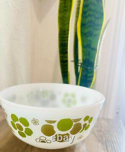 VTG AH Fire King Springtime Mod Green Flower MCM Milk Glass Mixing Bowl 8.5 MCM