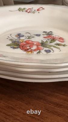 VTG Arcopal Provincial Milk Glass Floral Scalloped 7 Plates & 8 Bowls France