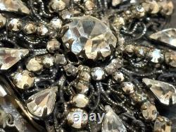 VTG EUGENE Haskell Designer Bracelet Milk Glass Rhinestone Flower Clasp Signed