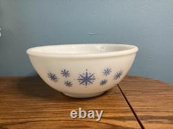 VTG McKee Milk Glass Blue Snowflake Tom & Jerry Punch Bowl Beaded Edge & Cups