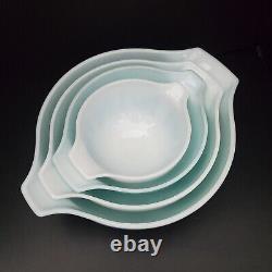 VTG Pyrex Amish Butterprint Turquoise Blue/White Cinderella Bowls Set of 4