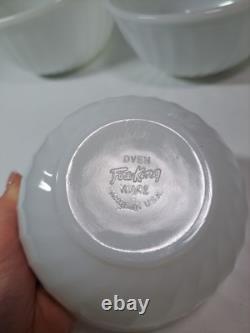 VTG Set Of 3 Anchor Hocking FireKing White Milk Glass Mixing Bowls Swirl Pattern