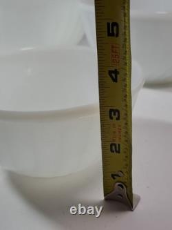 VTG Set Of 3 Anchor Hocking FireKing White Milk Glass Mixing Bowls Swirl Pattern