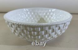 VTG Tiffany Weave Coupe Cereal 6 Bowl Milk Glass Ireland Charity DS75
