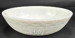 VTG Westmoreland Fox On Nest Basket Covered Dish Milk Glass Yellow Eye Farmhouse