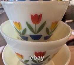 Vintage 1940s Fire King Tulip Custard Glass Mixing Nesting Bowl Set