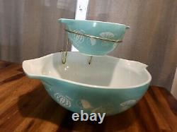 Vintage 1958 Pyrex 441 1 1/2PT, 444 4QT Balloons Chip and Dip Set with Box Cool