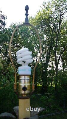 Vintage 1960s MCM Retro Hollywood Regency Carnival Milk Glass Lamp STUNNING