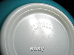 Vintage 443 PYREX BOWL & LID Needlepoint Turquoise 1958 Embroidery 2 1/2 Qt