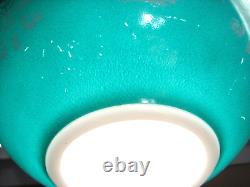 Vintage 443 PYREX BOWL & LID Needlepoint Turquoise 1958 Embroidery 2 1/2 Qt