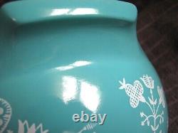 Vintage 443 PYREX BOWL & LID Needlepoint Turquoise 1958 Embroidery 2 1/2 Qt