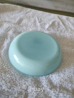 Vintage 5-Star Hotel de Crillon Paris Ashtray Dish White Light Blue Milk Glass