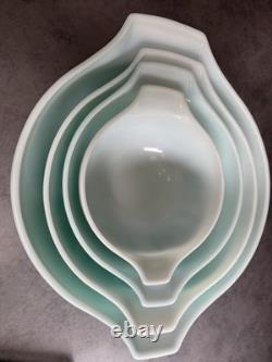 Vintage Butterprint Blue Pyrex Glass Set of 4 Nesting bowls