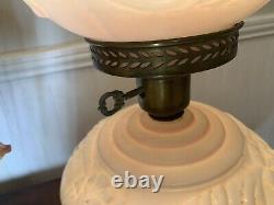 Vintage Embossed Milk Glass 3 Way Gone with the Wind Lamp