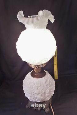 Vintage FENTON MILK GLASS PUFFY POPPY BANQUET Lamp 22