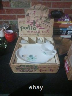 Vintage Federal Milk Glass Patio 8 Pc. Snack Set Atomic Plower Pot Leaf M I B