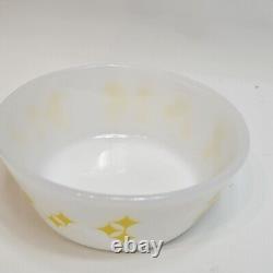 Vintage Federal Milk Glass Yellow Rare Atomic Stars Twinkle Diamonds 5 Bowl