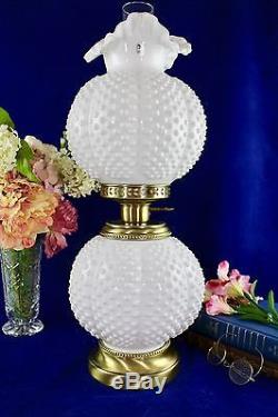 Vintage Fenton Art Glass GWTW White Milkglass Hobnail Electric Lamp Excellent