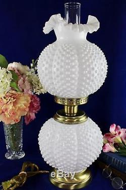 Vintage Fenton Art Glass GWTW White Milkglass Hobnail Electric Lamp Excellent