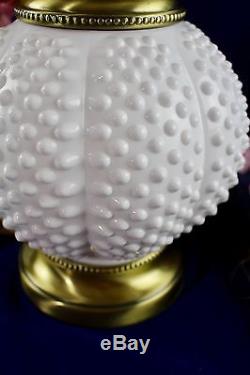 Vintage Fenton Art Glass GWTW White Milkglass Hobnail Electric Lamp Excellent