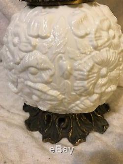 Vintage Fenton Gone With The Wind White Poppy Milk Glass Hurricane Parlor Lamp