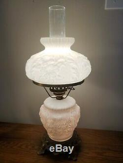 Vintage Fenton Gwtw Milk Glass Poppy Flower Accent Table Lamp Hard To Find