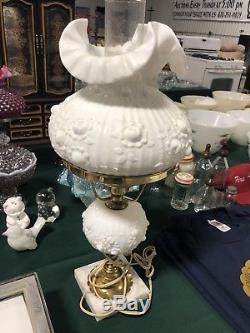 Vintage Fenton Milk Glass Cabbage Rose Table Lamp Ruffled Crimped Flowers