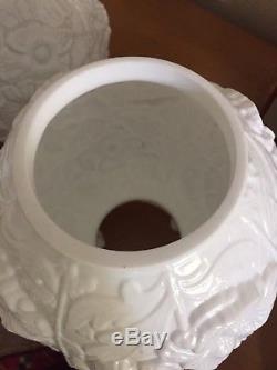 Vintage Fenton White Poppy Milk Glass Gone With The Wind Parlor Lamp