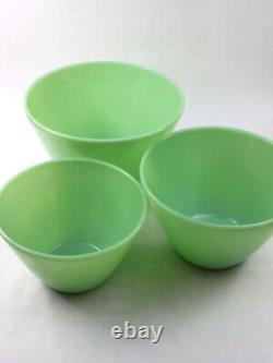 Vintage Fire King Oven Ware Jadeite Milk Glass Splash Proof Nesting Bowl Set