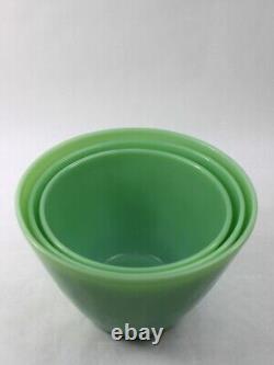 Vintage Fire King Oven Ware Jadeite Milk Glass Splash Proof Nesting Bowl Set