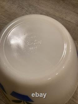Vintage Fire King Set Of 3 Tulip Milk Glass Nesting Mixing Bowls