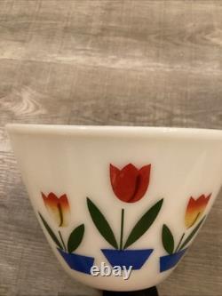 Vintage Fire King Set Of 3 Tulip Milk Glass Nesting Mixing Bowls