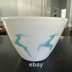 Vintage Fire King Ware Gazelle Milk Glass Mixing/Serving Bowl 9.5