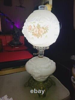 Vintage Gone With The Wind Hurricane Milk Glass 3D Relief Lamp Lion