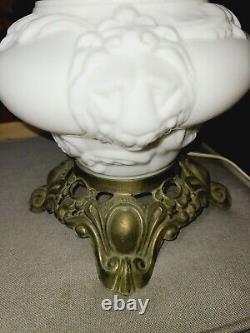 Vintage Gone With The Wind Hurricane Milk Glass 3D Relief Lamp Lion