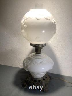 Vintage Gone With The Wind Lamp/ Beautiful Roses Pattern Milk Glass 3 Way Switch